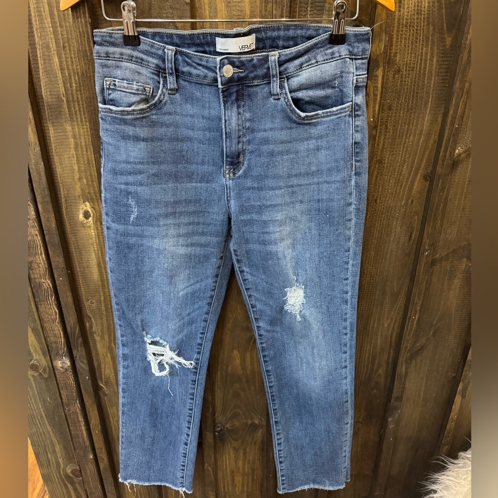 Vervet Straight Leg Cropped Jeans